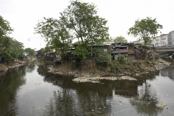 image Río Ciliwung, Yakarta, Indonesia