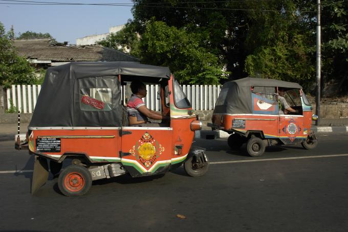 image Conduciendo bajais en Yakarta, Indonesia