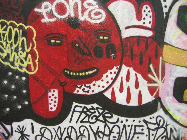 image Grafiti en el barrio de la Barceloneta, Barcelona