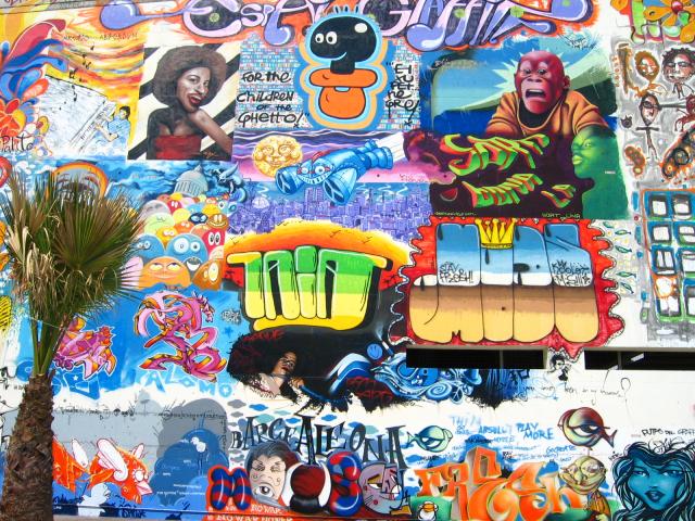 image Grafiti en el Forum de las Culturas, Barcelona
