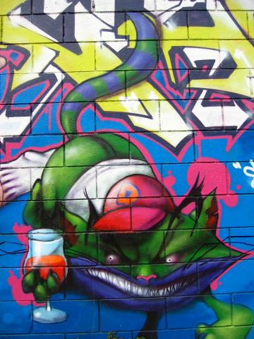 image Grafiti en el Parque de les Tres Chimeneas, Barcelona