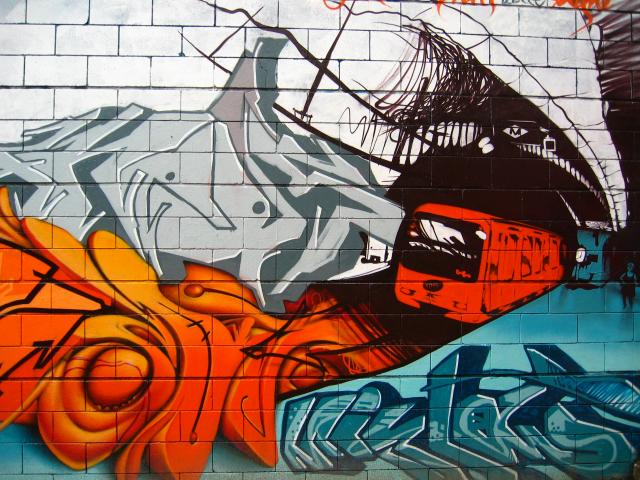 image Grafiti en el Parque de les Tres Chimeneas, Barcelona