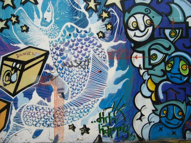 image Grafiti en el Parque de les Tres Chimeneas, Barcelona