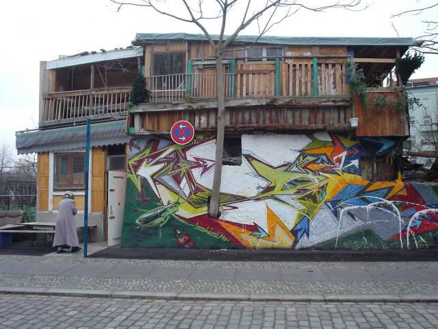 image Grafiti en el muro de una vivienda en Berlín