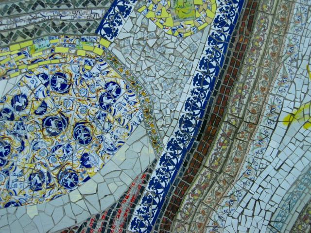 image Cerámica en paseo del río Arlanzón, Burgos