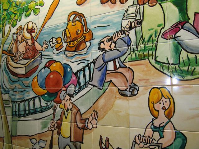 image Obra de Mingote en la estación de metro Retiro, Madrid