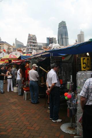 image Puestos turísticos del barrio Chinatown de Singapur