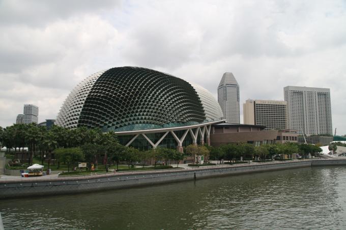 image Vista general de la Esplanade, Singapur