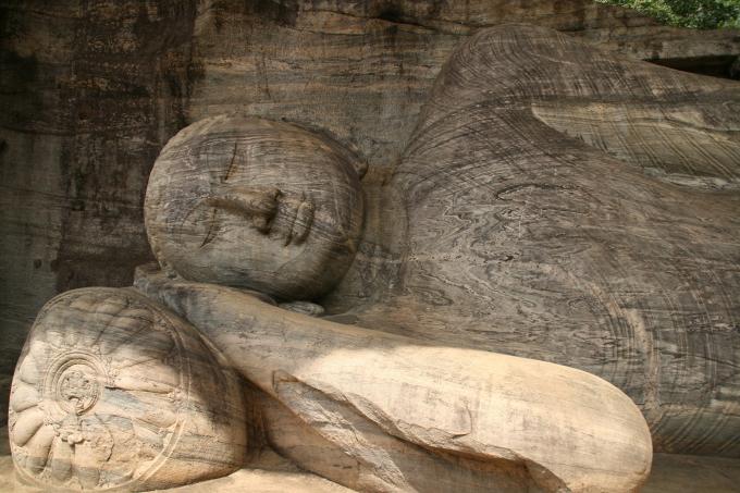 image Detalle de buda descansando de Gal Vihara, Polonnaruwa, Sri Lanka