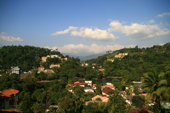 image Vista general de Kandy, Sri Lanka