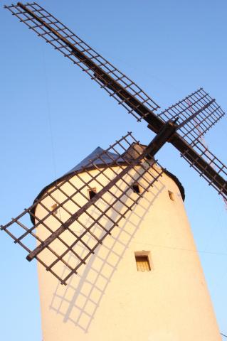 image Molino de viento en Alcázar de San Juan, Ciudad Real