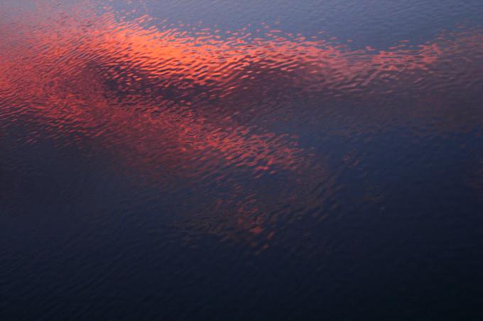 image Reflejo del cielo en el agua