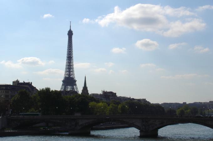image Vista del Sena y de la Torre Eiffel en París, Francia