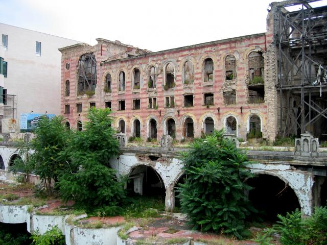 image Edificio devastado, Mostar, Bosnia-Herzegovina