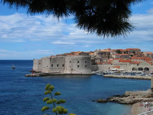 image Playa y zona amurallada de Dubrovnik, Croacia