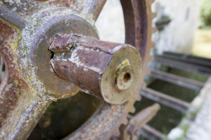 image Detalle de un antiguo molino en el Duero, Quintanilla de Onésimo, Valladolid