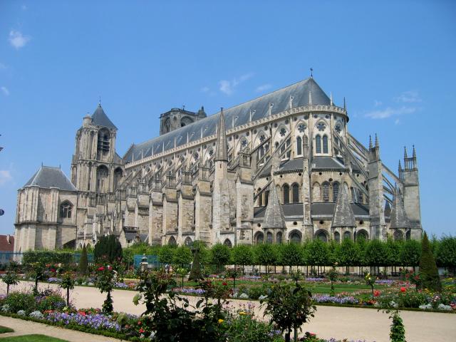 image Vista general de la catedral de Bourges, Francia