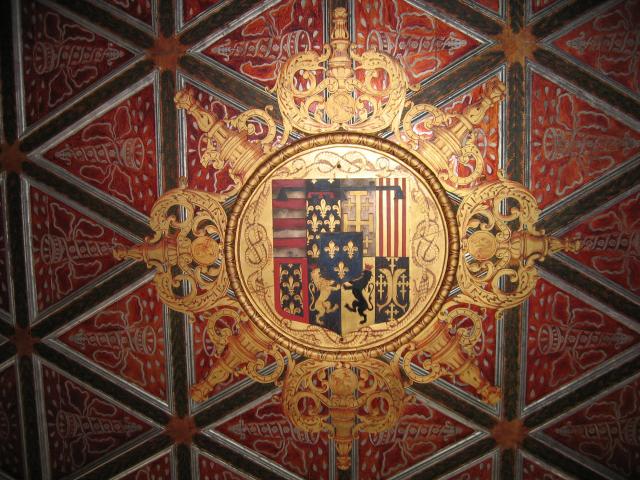 image Escudo en un techo del castillo de Chenonceaux, Francia
