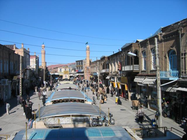 image Acceso a los bazares cubiertos, Tabriz, Irán