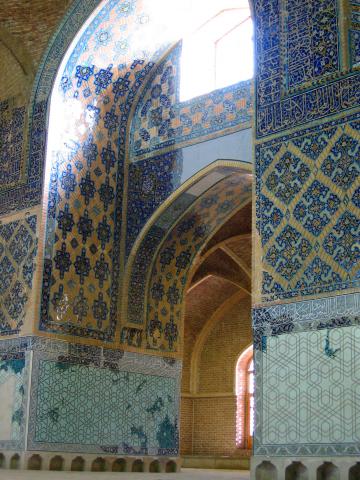image Trabajos de restauración en Masjed-e Kabud o Mezquita Azul, Tabriz, Irán