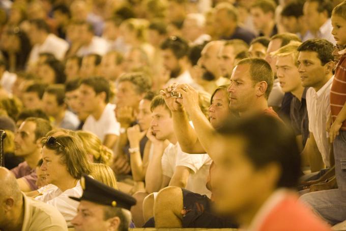 image Público en la plaza de toros, Sevilla
