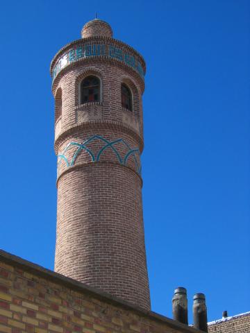 image Minarete del mausoleo de Sheikh Safi od-Din, Ardabil, Irán