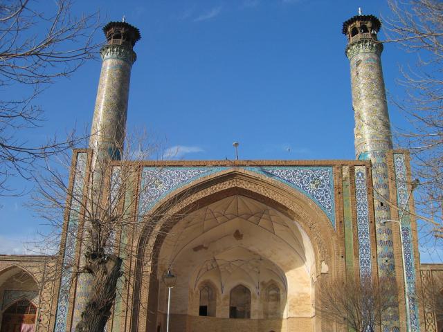image Fachada de la Mezquita del Viernes, Qazvin, Irán