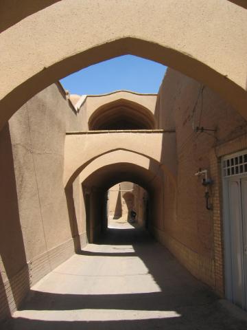 image Calle semicubierta de Yazd, Irán