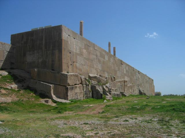 image Muros exteriores de Persépolis, Irán