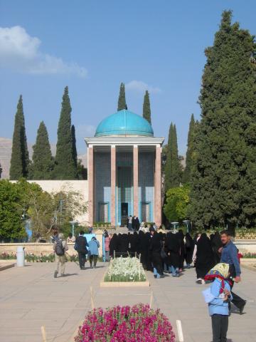 image Tumba del poeta Sa´di, Shiraz, Irán