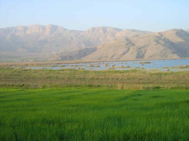 image Lago Perishane, provincia de Fars, Irán