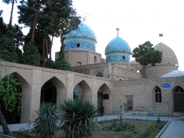 image Vista general de Gonbad-e Moshtaghieh, Kermán, Irán