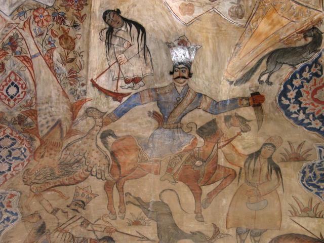 image Detalle de fresco en la entrada a un hamam en el bazar, Kermán, Irán