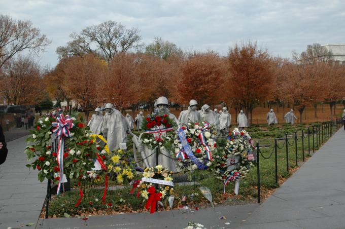 image Monumento a los caídos en la guerra de Corea, Washington, Estados Unidos
