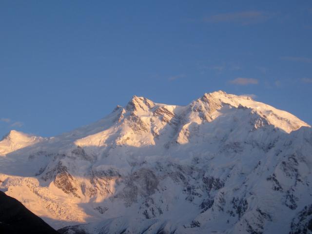 image Atardecer en la cima del Nanga Parbat, Pakistán