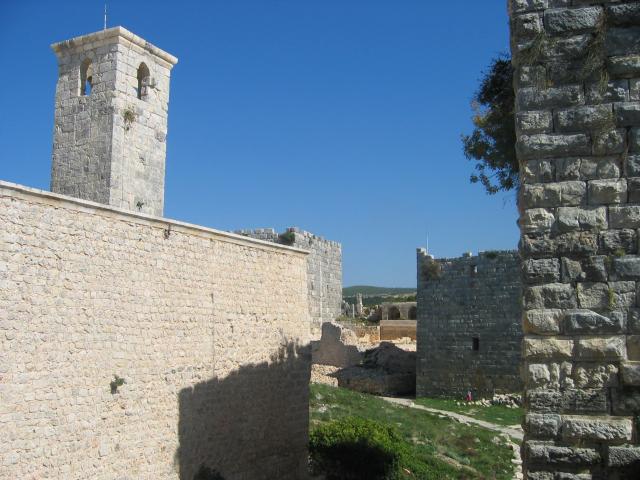 image Edificios del castillo de Saladino, Siria
