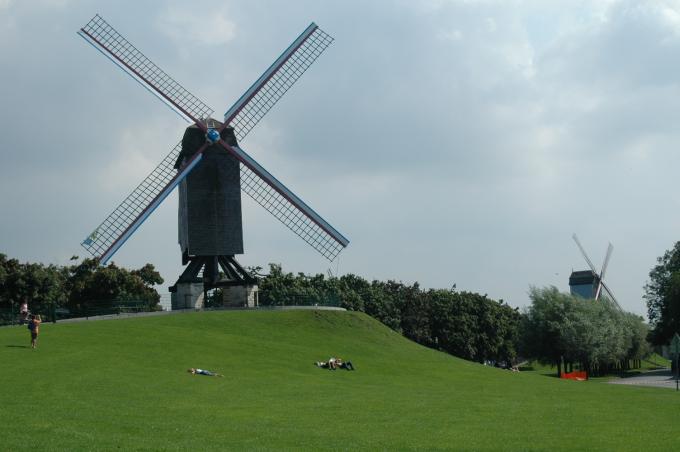 image Molinos de viento en Brujas, Bélgica
