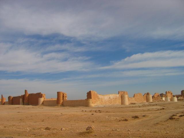 image Restos de una fortaleza árabe, Siria