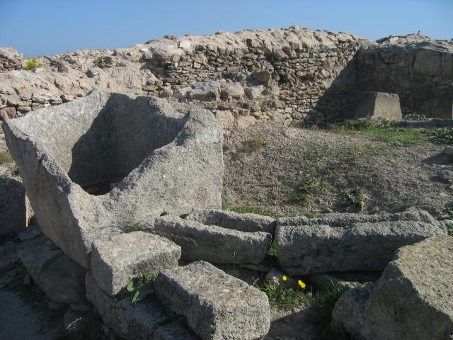 image Ejemplo de pila y canalización en Ugarit, Siria