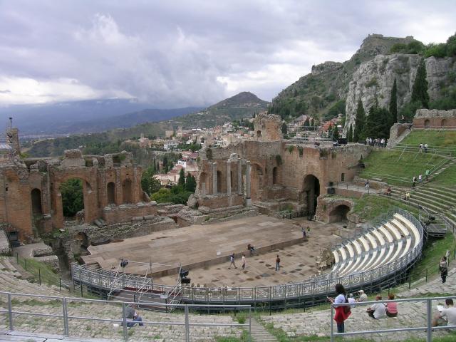 image Teatro griego de Taormina, Sicilia, Italia