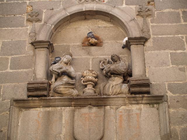 image Detalle de entrada a la Ermita de Nuestra Señora de las Nieves, Ávila