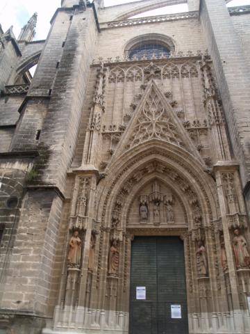image Puerta del Bautismo de la Catedral de Sevilla