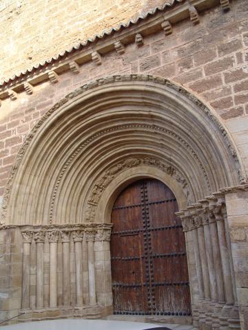 image Puerta oeste de la iglesia de San Salvador, Cifuentes, Guadalajara