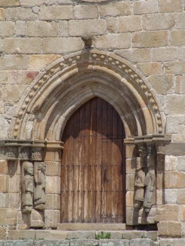 image Portada de la iglesia de Puebla de Sanabria, Zamora
