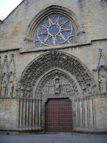 image Portada de la iglesia de Santa María la Real de Olite, Navarra