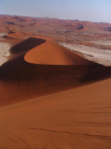 image Paisaje del desierto desde la Duna 45, Namibia