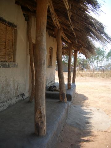 image Construcción típica en el área de Kasungu, Malawi