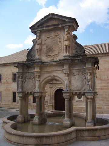image Fuente de Santa María en Baeza, Jaén