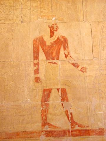 image Pintura Policromada de la Reina Hatshepsut en el Valle de las Reinas, Deir el-Bahari, Egipto