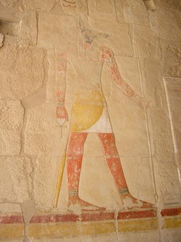 image Pintura policromada que representa al Dios Anubis en la Tumba de la Reina Hatshepsut, Deir el-Bahari, Egipto